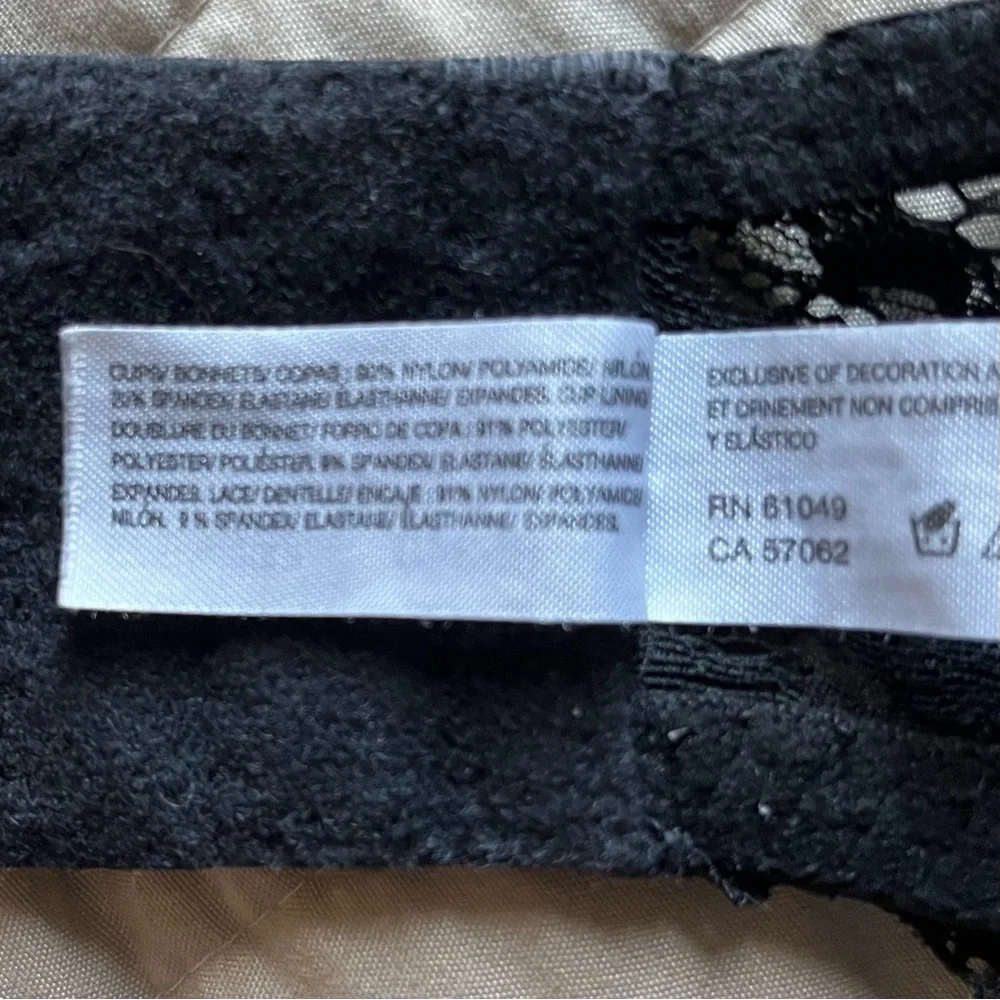 Wacoal French Garden Contour T-Shirt Black Lace Bra, #85340, Size 36DDD - Picture 6 of 6